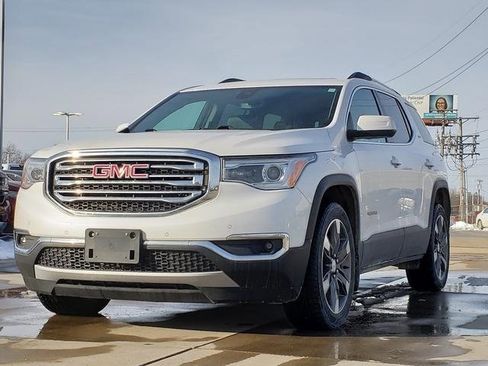 Used 2018 GMC Acadia SLT w/ LPO, Floor Liner Package image 4