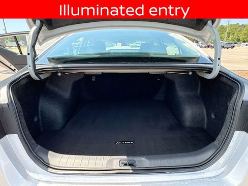 Certified 2025 Nissan Altima 2.5 SR w/ SR Premium Package FWD image 25