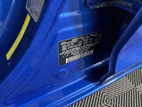 Used 2017 Hyundai Elantra Limited w/ Cargo Package image 34