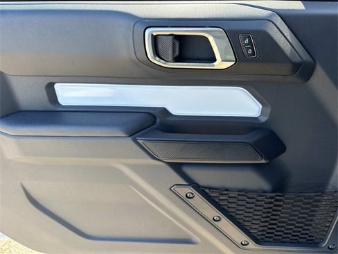 New 2025 Ford Bronco 2-Door image 13