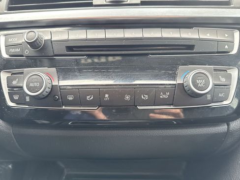 Used 2018 BMW 320i xDrive 320i xDrive image 17