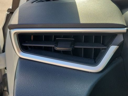 Used 2024 Toyota Corolla LE FWD image 31