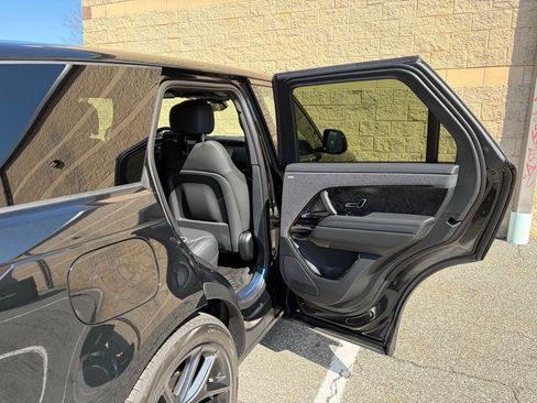 New 2026 Land Rover Range Rover Sport Dynamic SE AWD/4WD image 16