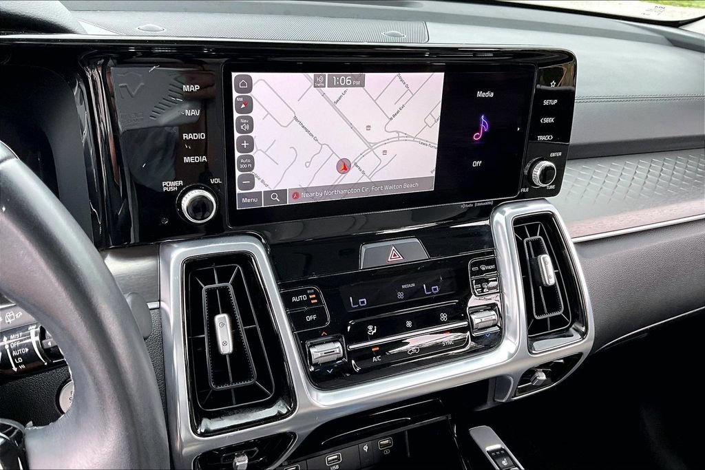 Used 2023 Kia Sorento SX FWD image 24