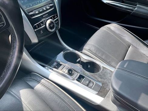 Used 2018 Acura TLX V6 w/ Technology Package FWD image 17