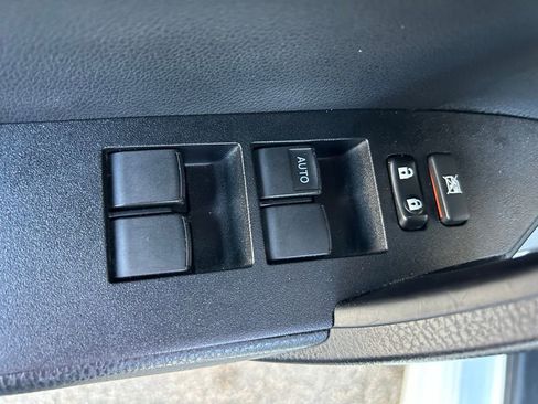 Used 2016 Toyota Corolla S image 15