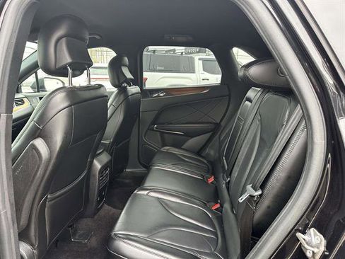 Used 2019 Lincoln MKC Select w/ Select Plus Package image 10