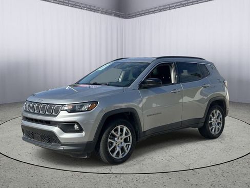 Used 2022 Jeep Compass Latitude AWD/4WD image 1