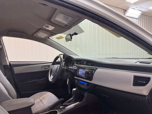 Used 2014 Toyota Corolla LE image 22