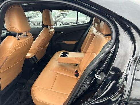 Used 2024 Lexus UX 250h AWD w/ Premium Package image 20