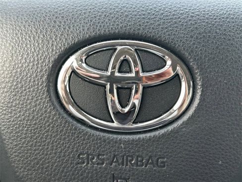 Certified 2022 Toyota Highlander Platinum image 43