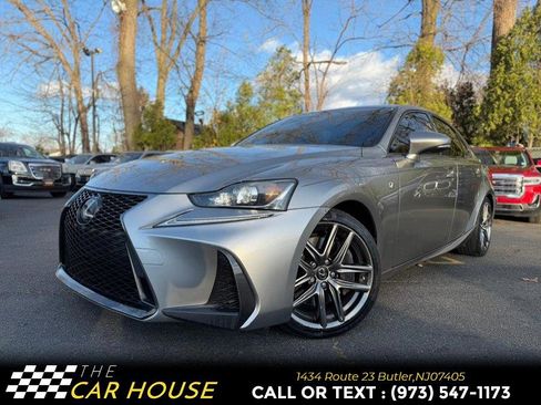 Used 2017 Lexus IS 200t F Sport image 2