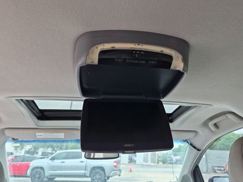 Used 2013 Toyota Sienna XLE FWD image 15