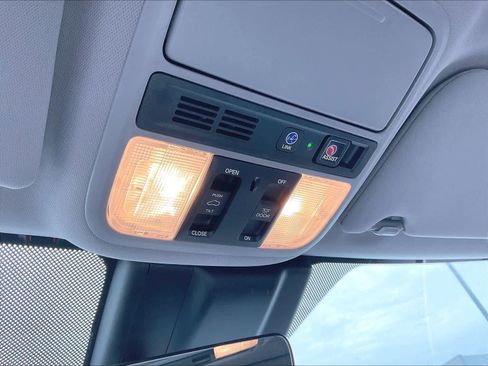 Used 2018 Honda Odyssey Elite image 36