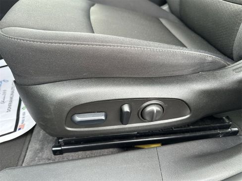 Used 2023 Chevrolet Malibu LT image 12