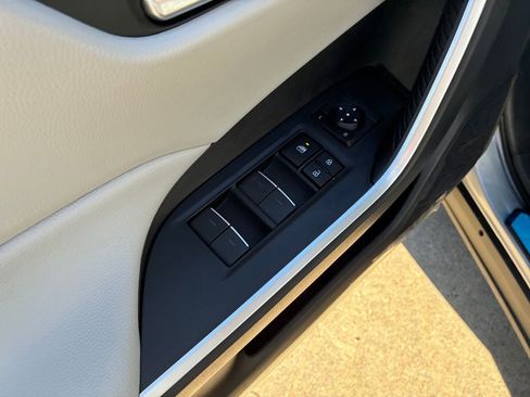 New 2025 Toyota RAV4 XLE image 13