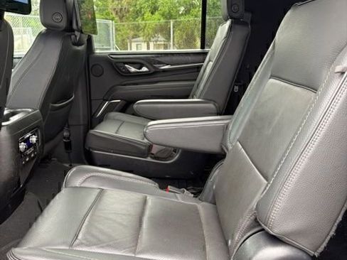 Used 2023 GMC Yukon XL Denali w/ Denali Reserve Package AWD/4WD image 22