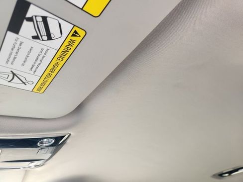 Used 2025 Kia Seltos S FWD image 26