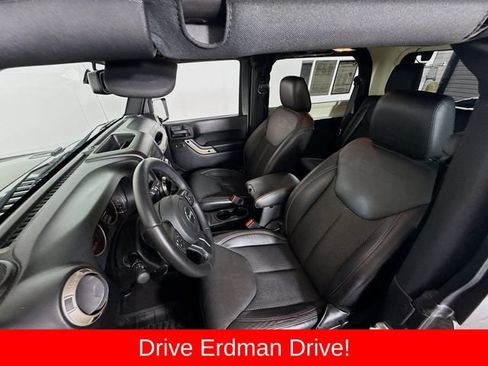 Used 2016 Jeep Wrangler Sahara AWD/4WD image 5