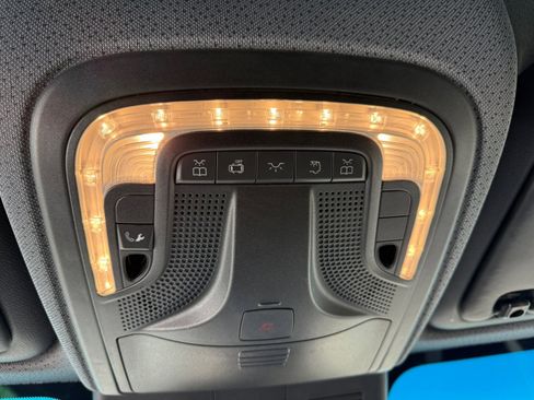 Used 2019 Mercedes-Benz Sprinter 2500 image 19