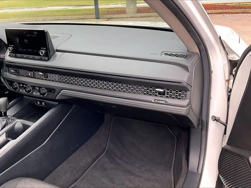 Used 2024 Honda Accord EX image 16