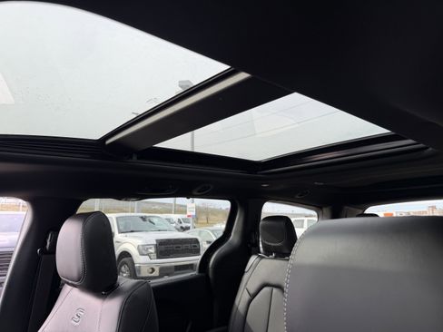 New 2026 Chrysler Pacifica Select image 32