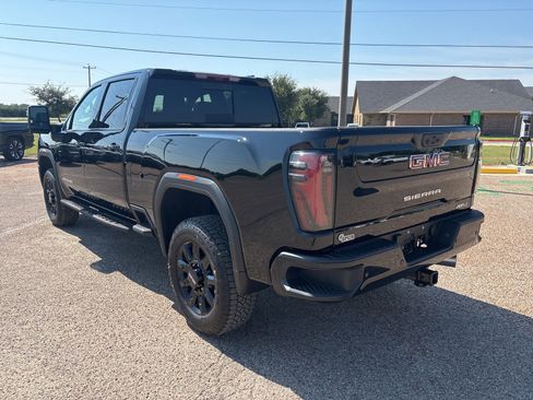 New 2026 GMC Sierra 2500 AT4 w/ AT4 Premium Plus Package image 4