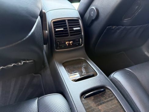 Used 2011 Mercedes-Benz CLS 550 image 31