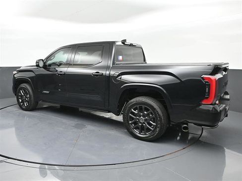Used 2024 Toyota Tundra Platinum AWD/4WD image 25