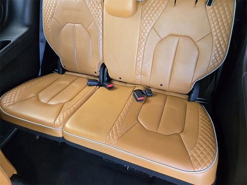 Used 2021 Chrysler Pacifica Pinnacle image 31