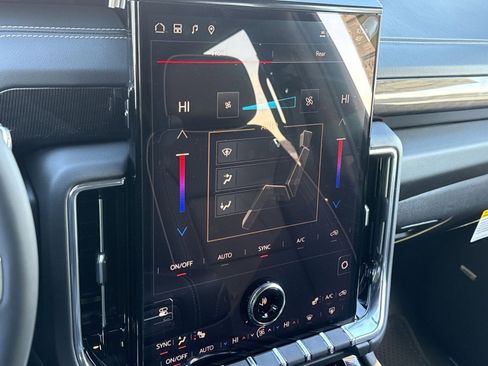 New 2026 GMC Yukon XL Elevation image 37