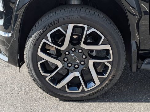 Used 2024 Chevrolet Silverado EV RST AWD/4WD image 12
