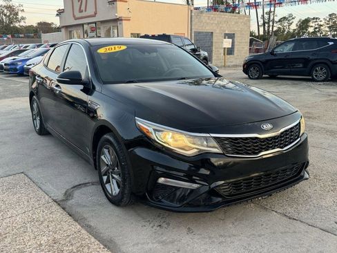 Used 2019 Kia Optima LX FWD image 3