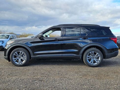 New 2026 Ford Explorer Active w/ Active Comfort Package image 9