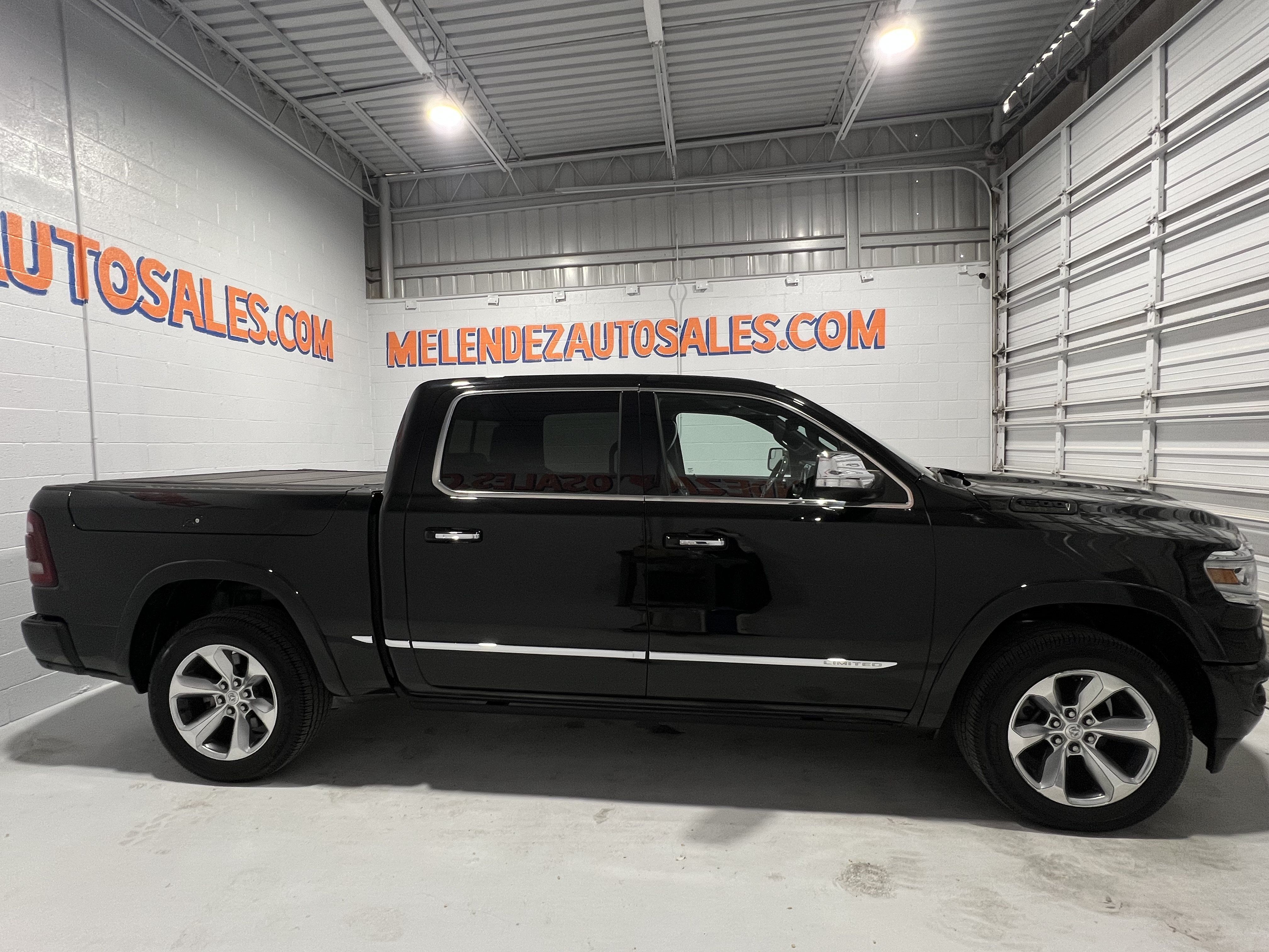 Used 2019 RAM 1500 Limited AWD/4WD image 6