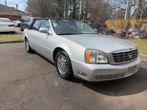 Used 2003 Cadillac De Ville DHS w/ Safety & Security Package image 3