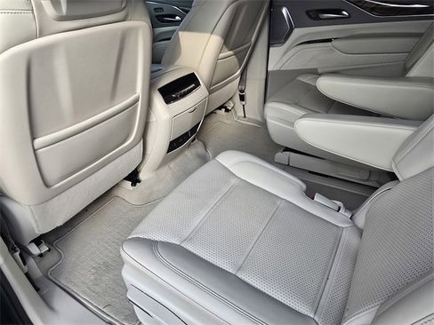 Used 2024 Cadillac Escalade ESV Sport Platinum w/ LPO, ONYX Package image 13