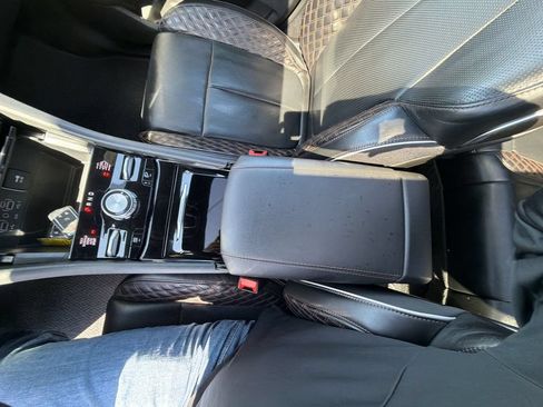 Used 2025 Jeep Grand Cherokee Summit AWD/4WD image 23