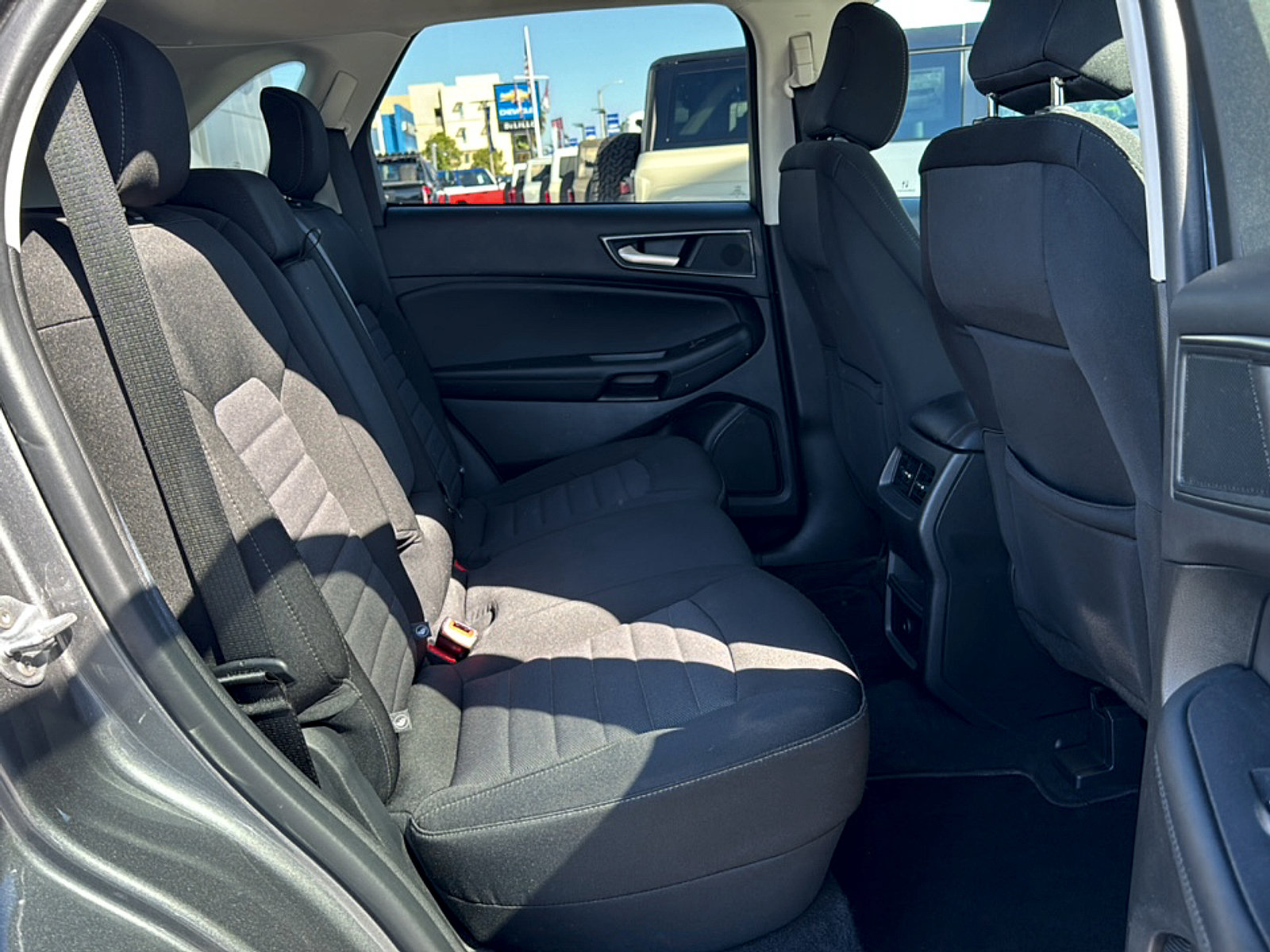 Used 2024 Ford Edge SE w/ Black Appearance Package AWD/4WD image 7