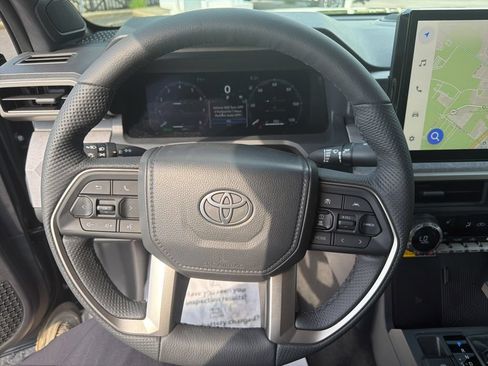 Used 2025 Toyota Tacoma 4x4 Double Cab Hybrid w/ Tow Tech Package image 29