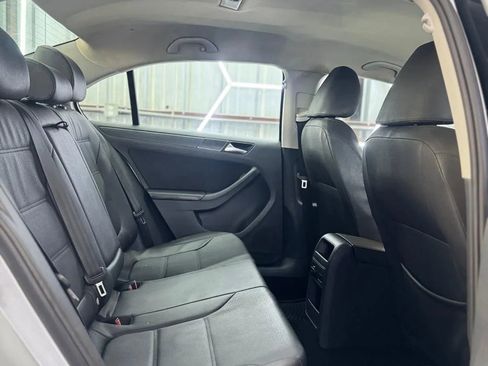 Used 2012 Volkswagen Jetta SE image 45