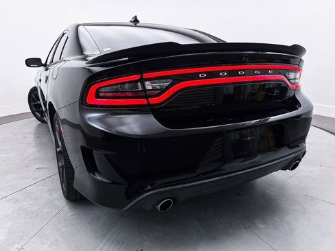 Used 2019 Dodge Charger GT w/ Blacktop Package image 4