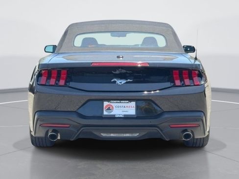 Used 2025 Ford Mustang Convertible RWD image 4