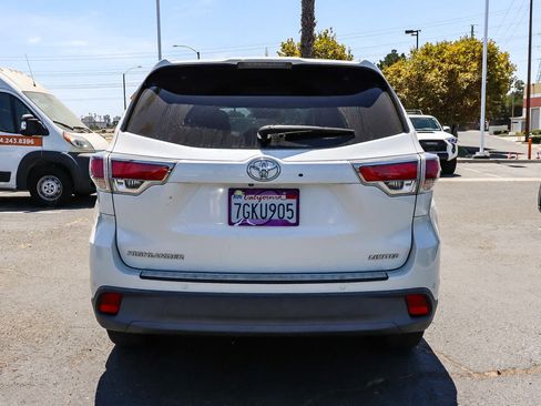 Used 2014 Toyota Highlander Limited FWD image 8