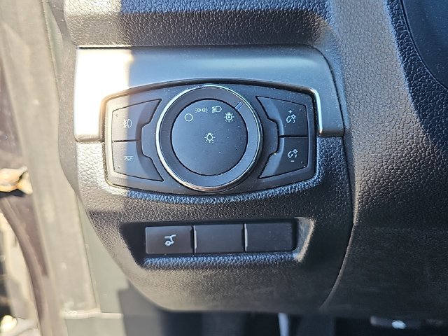 Used 2019 Ford Explorer XLT w/ Equipment Group 202A FWD image 23