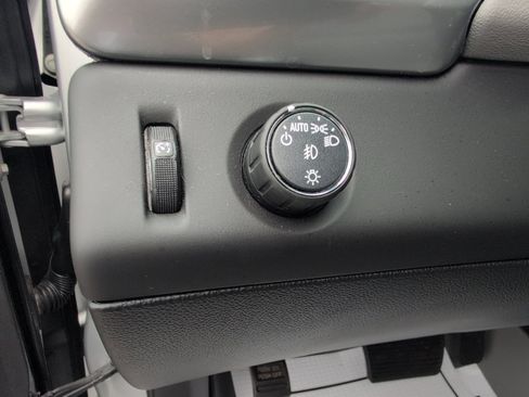 Used 2020 Chevrolet Tahoe LT RWD image 23