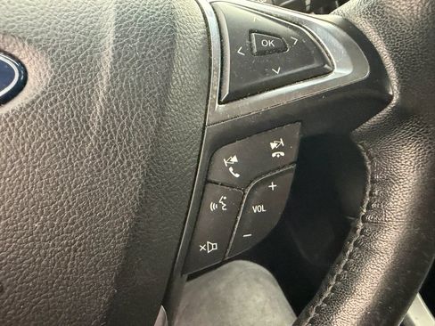 Used 2020 Ford Edge SEL FWD image 23