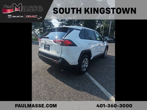 Used 2023 Toyota RAV4 LE AWD/4WD image 5