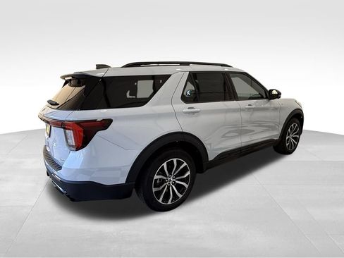 New 2026 Ford Explorer ST-Line image 6