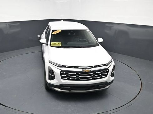 Used 2025 Chevrolet Equinox LT FWD image 50